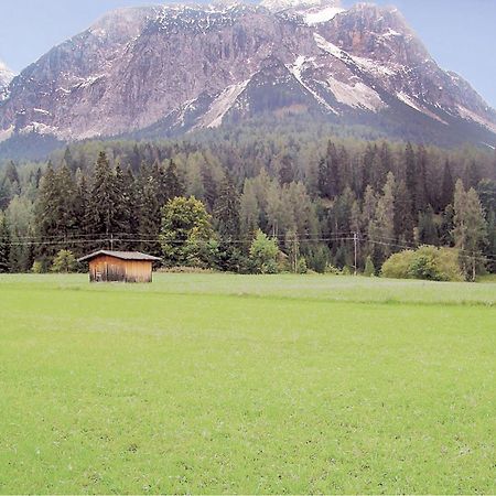 Helle Ferienwohnung In Ehrwald Exterior foto