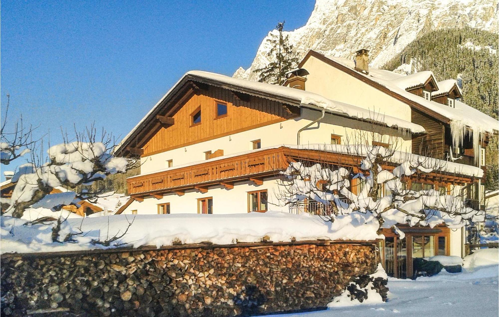 Helle Ferienwohnung In Ehrwald Exterior foto